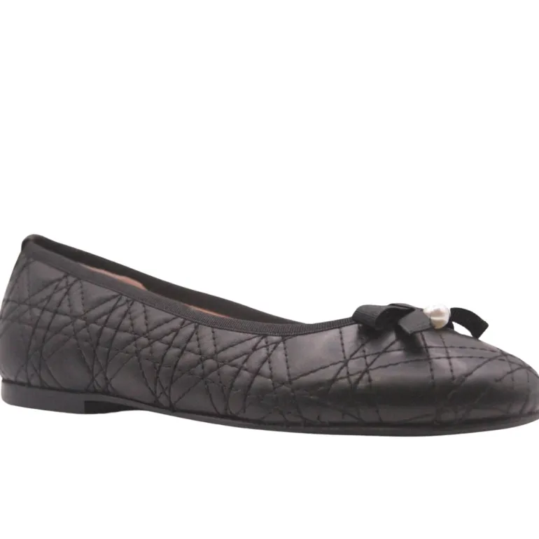 Candiace - Black Leather