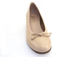 Elda - Beige Patent