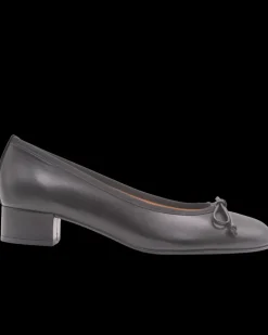 Elda - Black Leather