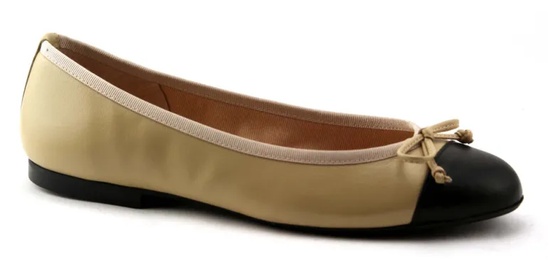 Index - Beige Black Leather