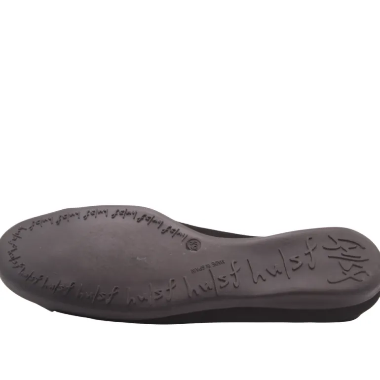 Leora - Black Suede