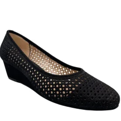 Mount - Black Nubuck