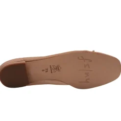 Myth - Beige Leather
