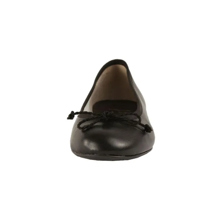 Pearl - Black Leather
